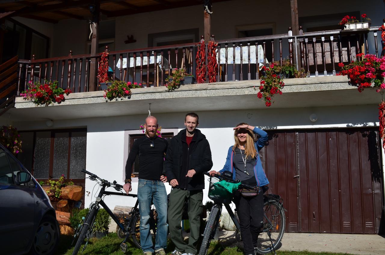 Kitka Hostel - Guest House Vratnica Eksteriør bilde