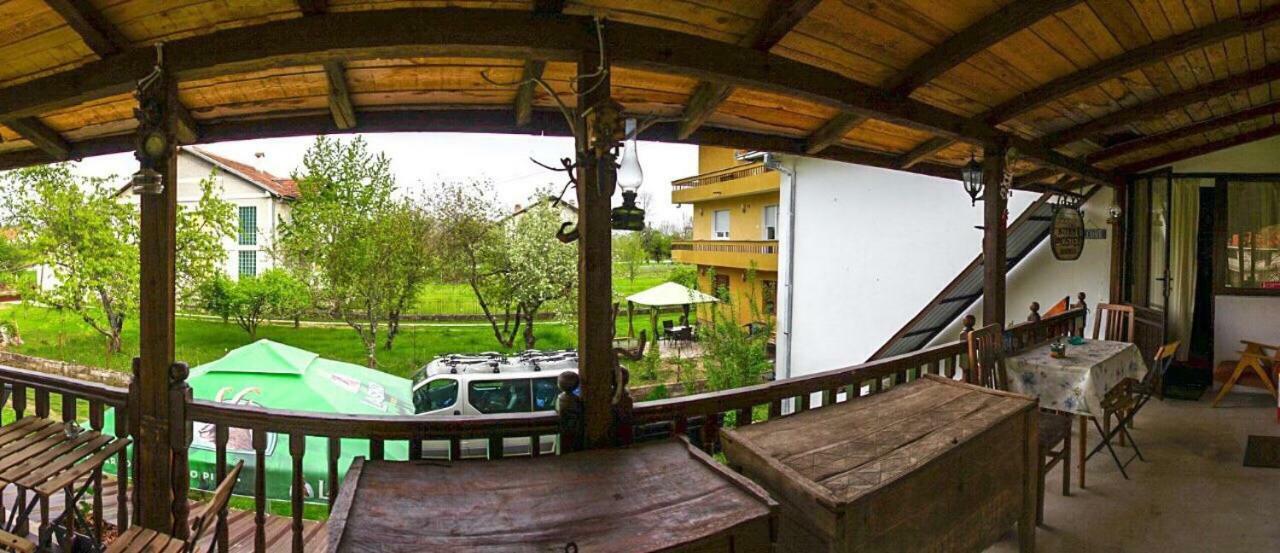 Kitka Hostel - Guest House Vratnica Eksteriør bilde